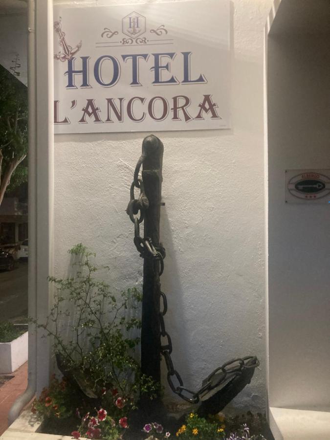 Hotel L'Ancora La Caletta Kültér fotó