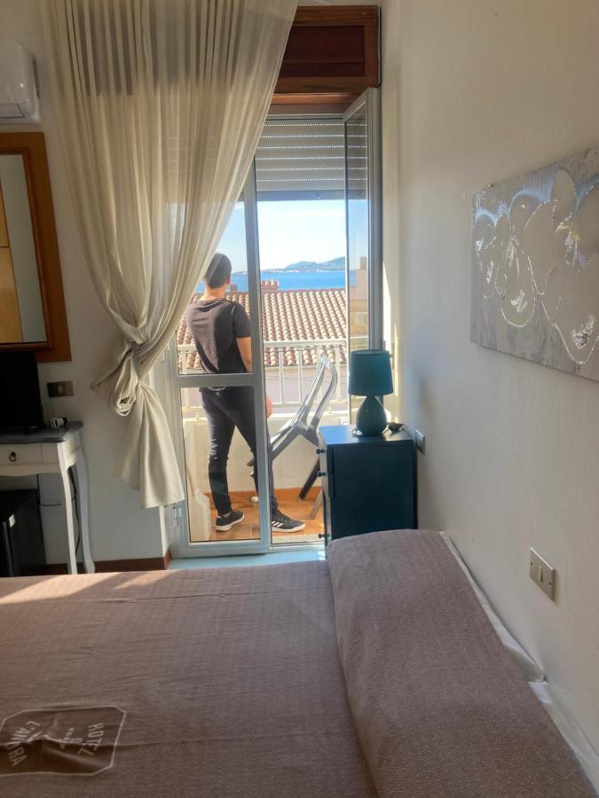 Hotel L'Ancora La Caletta Kültér fotó