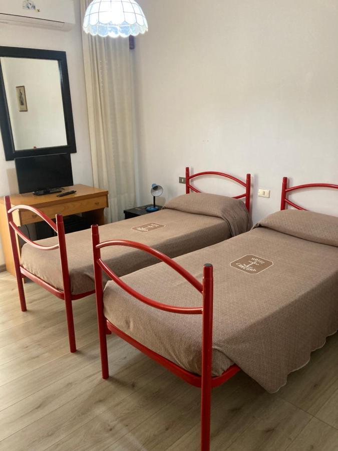 Hotel L'Ancora La Caletta Kültér fotó